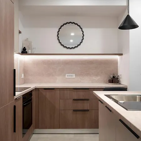 Stunning 4br - Grand Elegant Retreat In Historic Center 布加勒斯特