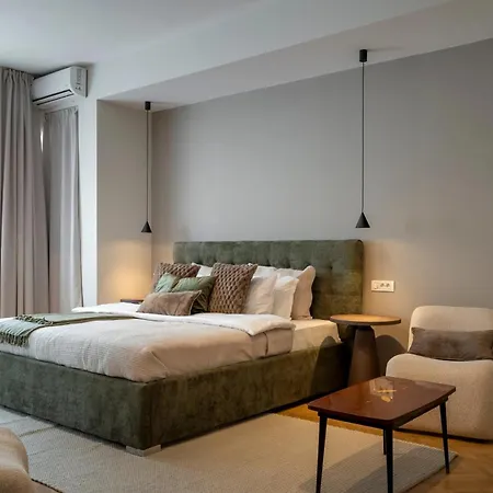 Stunning 4br - Grand Elegant Retreat In Historic Center 公寓 布加勒斯特