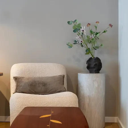Stunning 4br - Grand Elegant Retreat In Historic Center 公寓 *