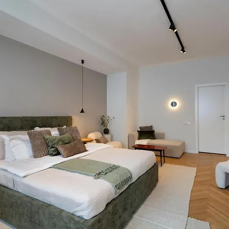 Stunning 4br - Grand Elegant Retreat In Historic Center * 布加勒斯特