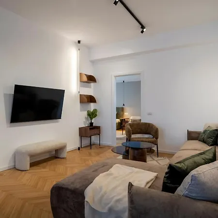 Stunning 4br - Grand Elegant Retreat In Historic Center * 布加勒斯特