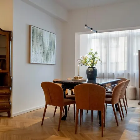 Stunning 4br - Grand Elegant Retreat In Historic Center 公寓 *