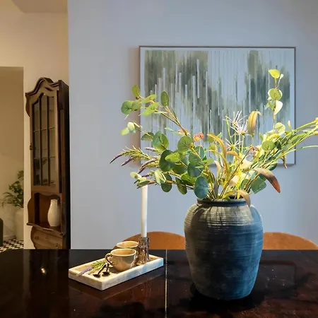 Stunning 4br - Grand Elegant Retreat In Historic Center