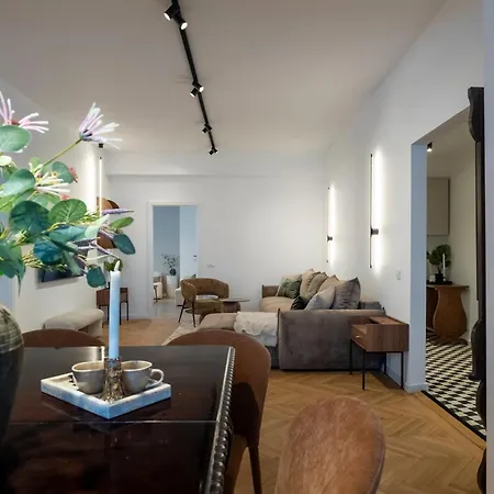 Stunning 4br - Grand Elegant Retreat In Historic Center 公寓