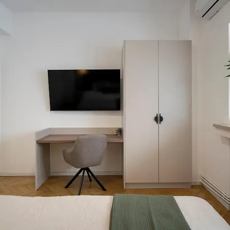 Stunning 4br - Grand Elegant Retreat In Historic Center 公寓 *